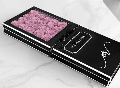 Signature Luxury Forever Rose Black Box - Lilac Purple