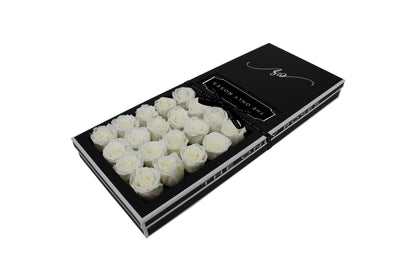 Signature Luxury Forever Rose Black Box - White